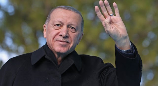 «Κλείδωσαν» στις 14 Μαΐου οι εκλογές στην Τουρκία