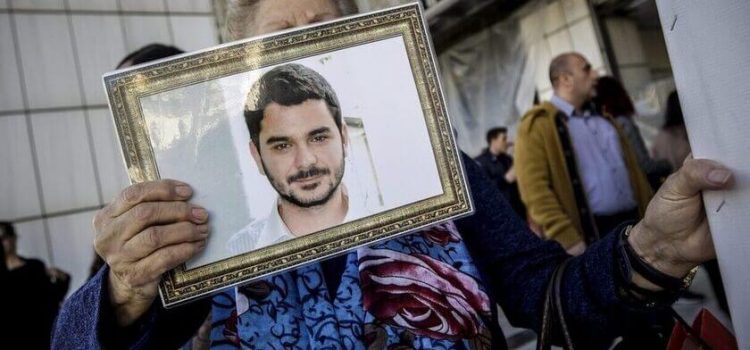 Δολοφονία Μάριου Παπαγεωργίου: Στον ανακριτή οι δύο γιοι του καταδικασμένου εγκεφάλου