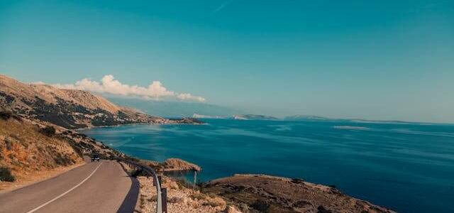 Τα πιο όμορφα Ελληνικά νησιά για ρομαντικές αποδράσεις το καλοκαίρι του 2025