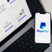 Η PayPal υπογράφει συμφωνία πορτοφολιού πληρωμών με το ChatGPT της OpenAI