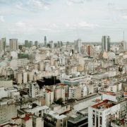 Η Αργεντινή προετοιμάζεται για τρικυμία στις αγορές εν όψει των μεσοπροθεσμιαίων εκλογών