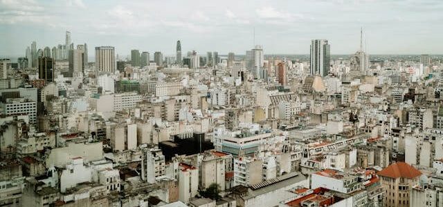 Η Αργεντινή προετοιμάζεται για τρικυμία στις αγορές εν όψει των μεσοπροθεσμιαίων εκλογών