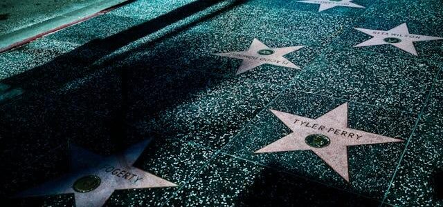 10 Διάσημα πρόσωπα που ξεκίνησαν από το μηδέν