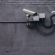 Ιδιωτικότητα ή Ασφάλεια: Μέχρι πού πρέπει να επεμβαίνει το κράτος;